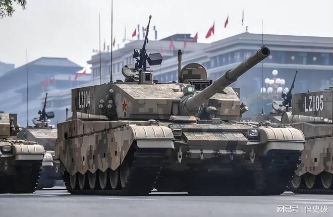 99B震撼领队！100系列战车首亮相中国第四代坦克指挥官真容